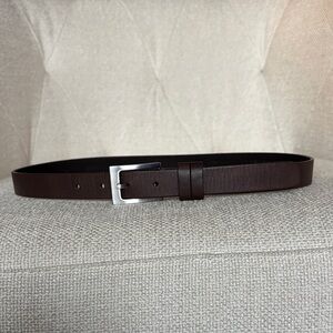 Women’s Small Brown Leather Banana Republic Belt